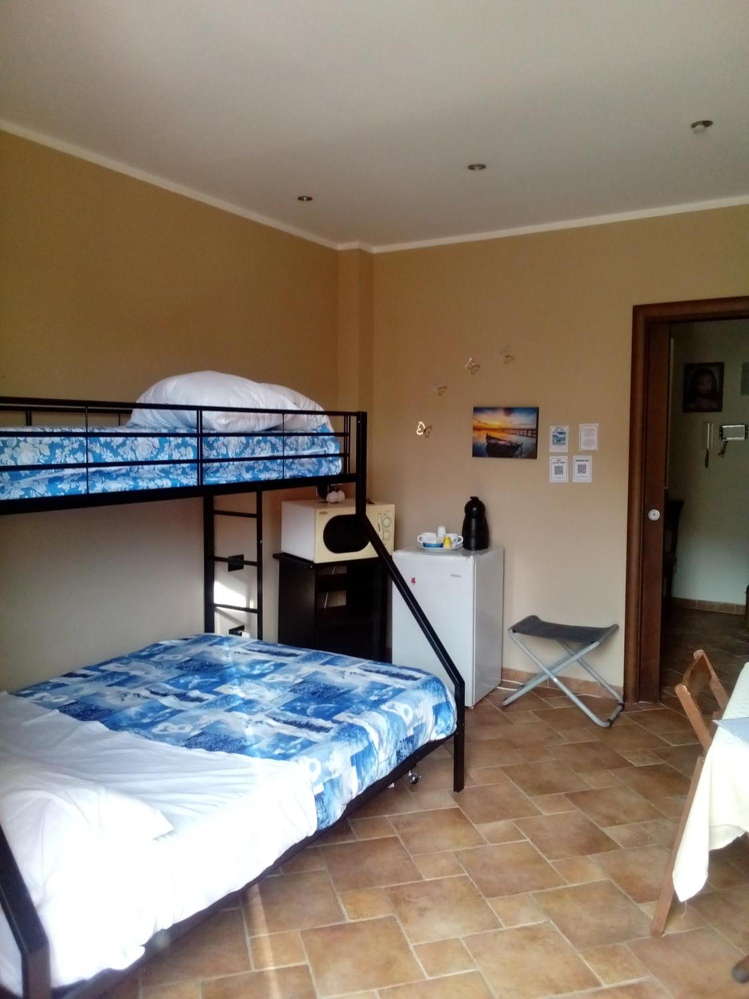 Casa Alice Hotel Isola delle Femmine Buitenkant foto